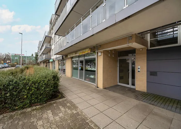 Klimasa White&blue With Balcony In By Renters Appartement Wrocław